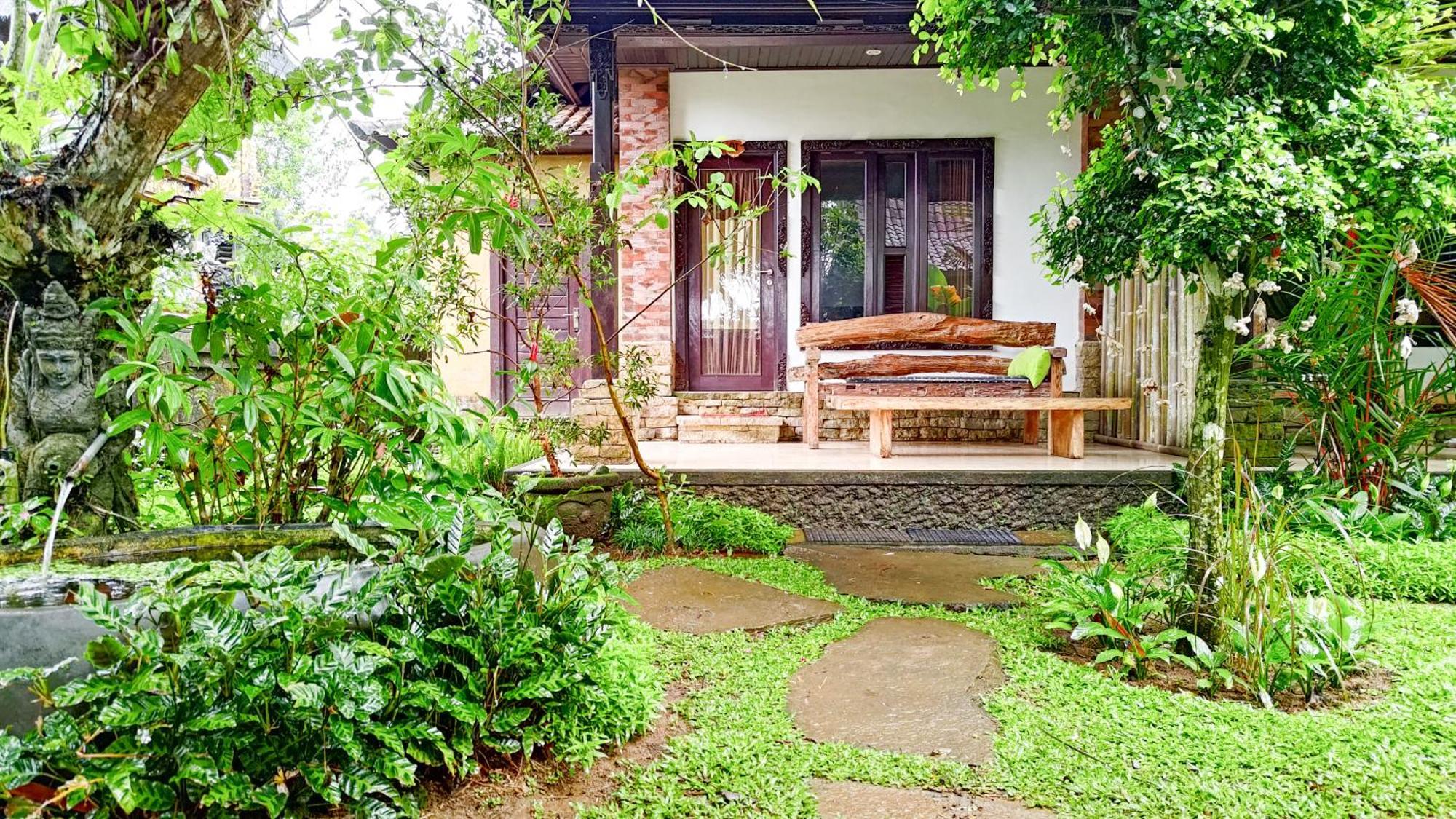 TampaksiringTangkas Houseアパートメント 部屋 写真