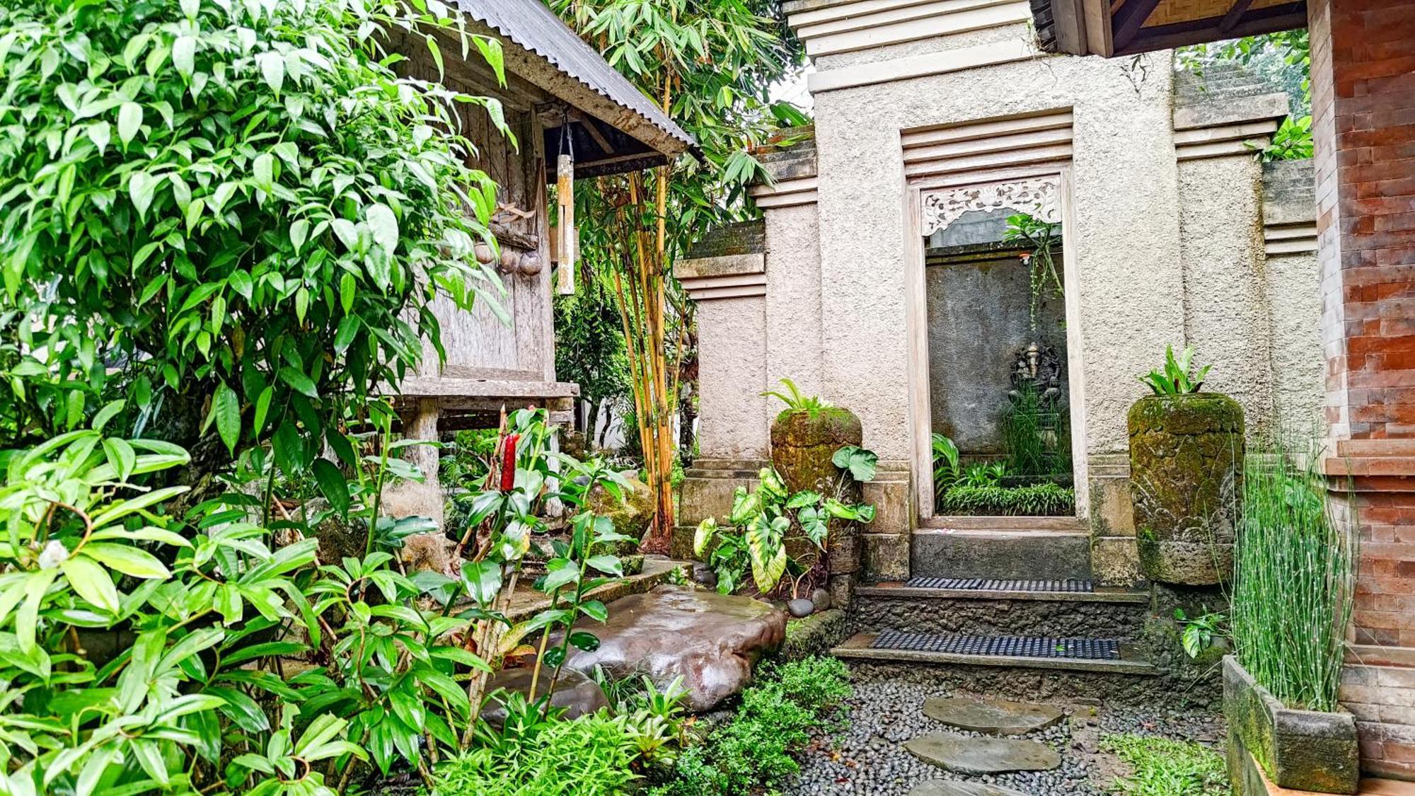 TampaksiringTangkas Houseアパートメント 部屋 写真